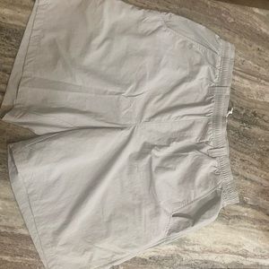 New wo tags mens medium pfg shorts